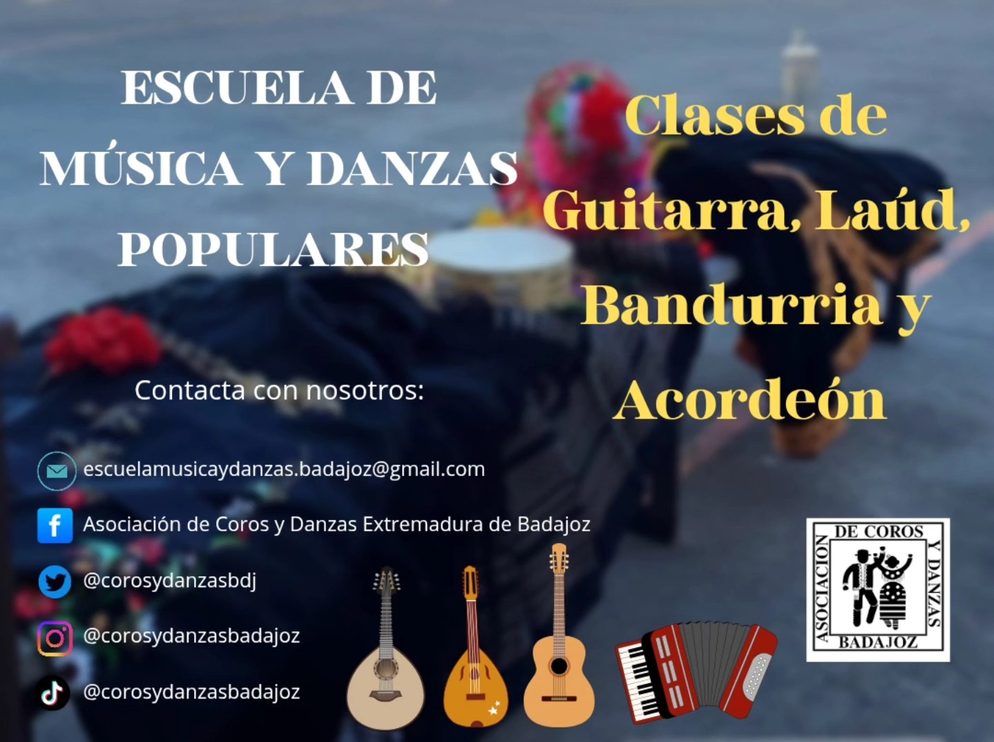 Clases de guitarra, bandurria, laúd y acordeón.